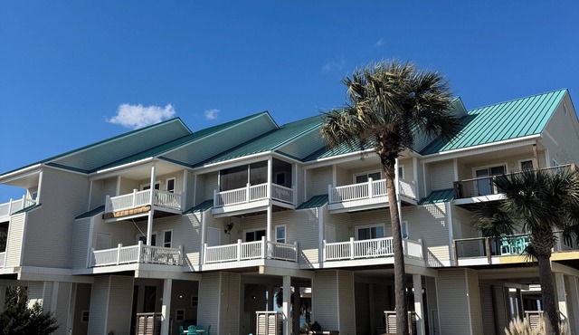 FriendLee Cottage at Alligator Point Marina! Gulf to Bay Views & Beach Access.
