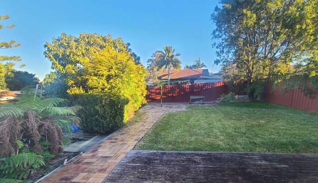 Friendly Comfortable place to stay in a major Sydney western suburb.