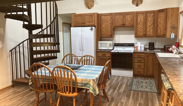 Friendly-Farm Retreat