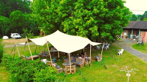 Friendly Camping and Lodges