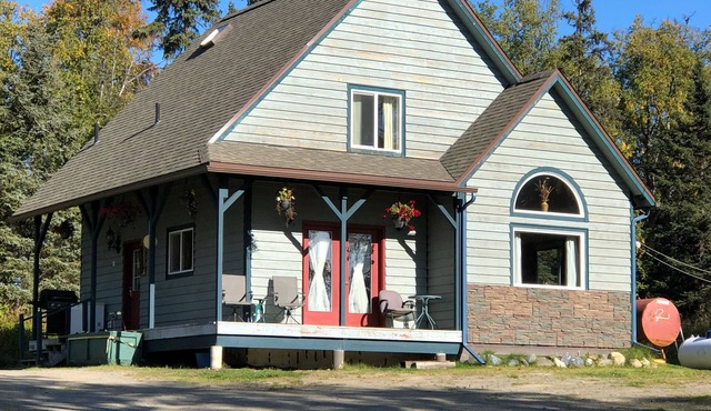Friendly Reeder Lake House
