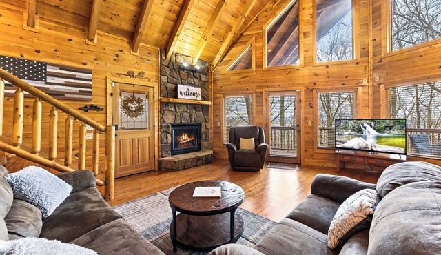 Friends in High Places - 4 BDR family home with Hot Tub & Gaming!