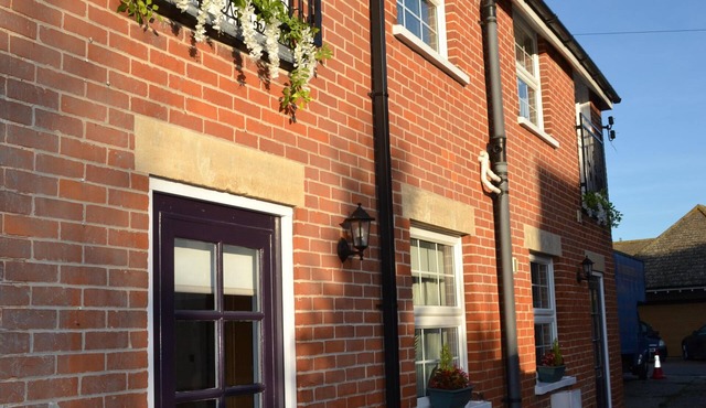 Frinton Escapes - The Cottage