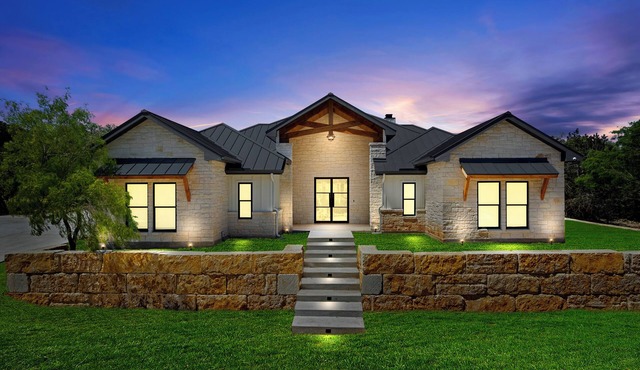 Frio Firehouse @ Frio River Vacation Rentals