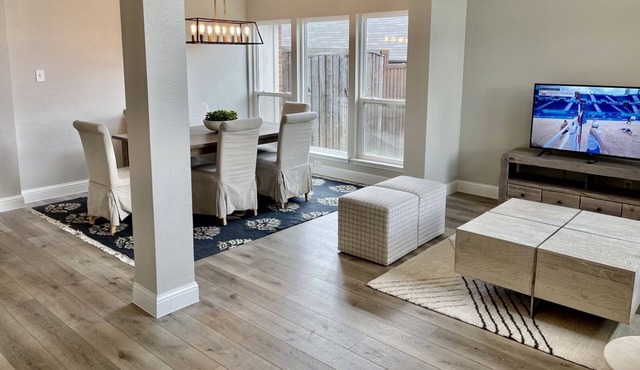 Frisco 1-story home - CUTE!