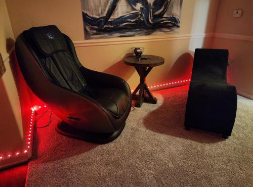 Frisky Adult Play Place - Stay Fri & Sat get Sunday Free! "Massages Available"