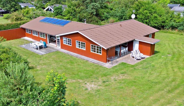 "Fritza" - 500m from the sea by Interhome