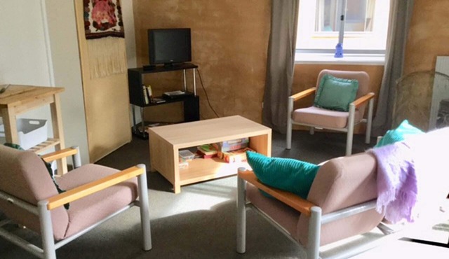 Frogsong Strawbale Cottage AQUA