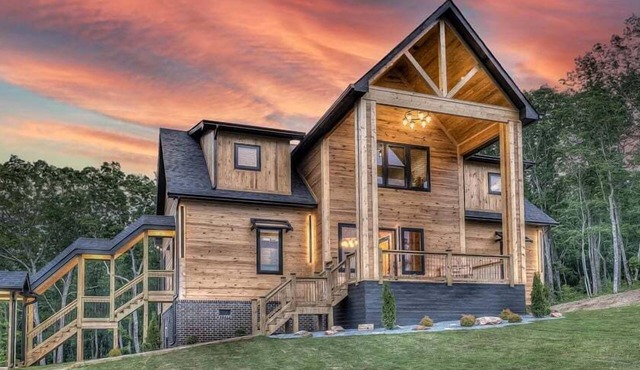 From Salt Life to Mountain Life - Mountain Views | Pet Friendly | Hot Tub | Game Room