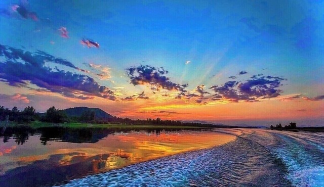 From Sunrise to Sunset - Peaceful Waterfront Escape 7 acres, 300+ ft. beachfront