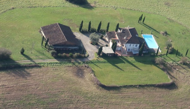 From the Layrac Pony Club Oppidum, spectacular view of Gers and Garonne.
