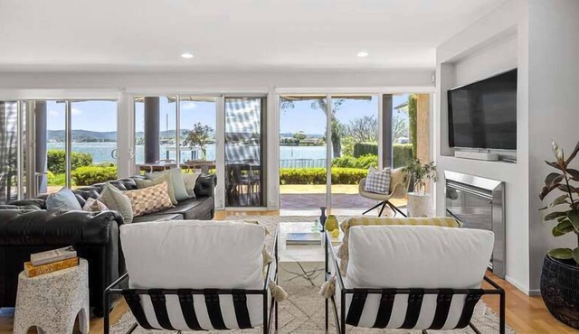 From the moment you arrive at the private gates and drive down the driveway, you'll be captivated by