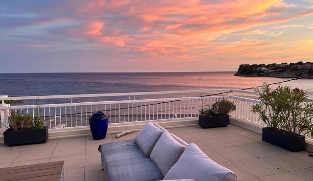 FRONT DE MER, 50 m² LUXUEUX, 4 Personnes, Beach at 50m, TERRACE of 80m², 3 beds