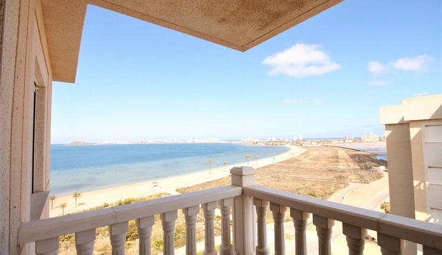 Front line fully equipped in Playa Paraíso