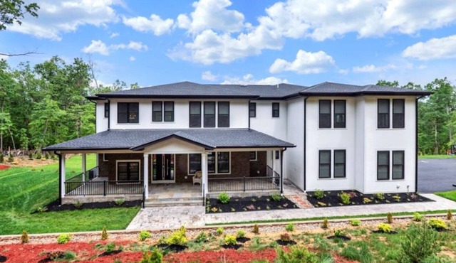 Front royal majestic paradise