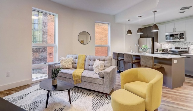 Frontdesk | 1BR Apt by The Franklin Institute