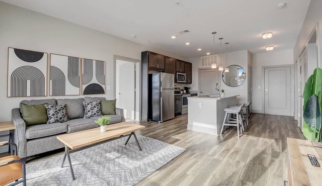 Frontdesk | 2 BR Apt by Holcomb Observatory