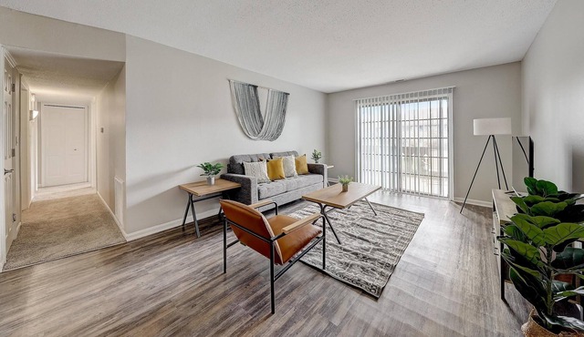 Frontdesk | 2 BR Close to Notre Dame