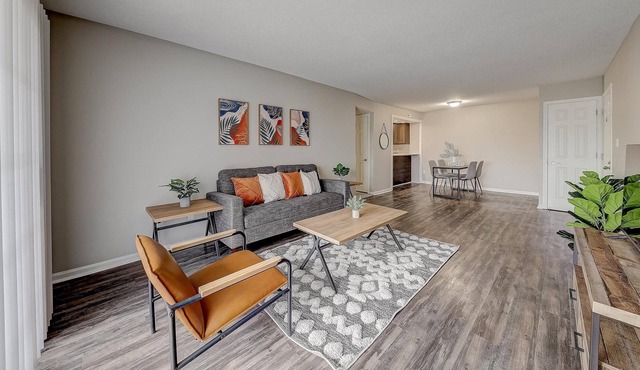 Frontdesk | 2 BR in Georgetown