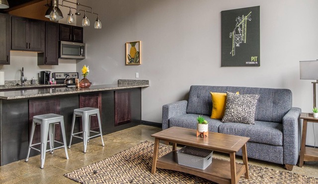 Frontdesk | Modern + Spacious 1BR Apt