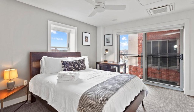 FRONTDESK Quaint Studio Apt near Kauffman Center