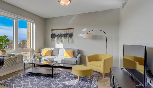 FRONTDESK The Central Apts Minneapolis