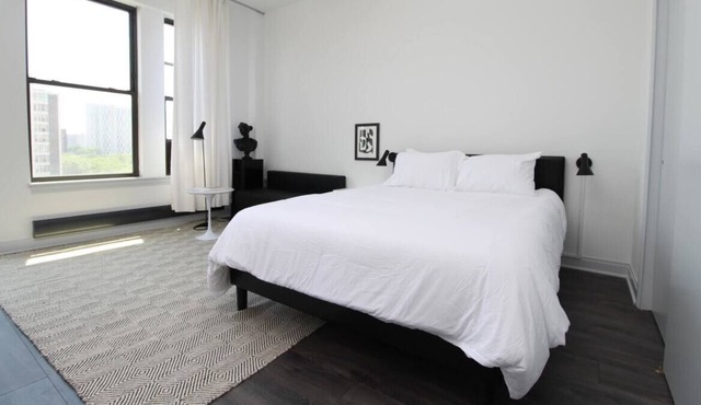 Frontdesk | Trendy Studio Apt in Hyde Park