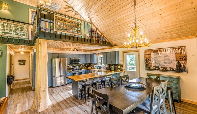 Frontier Lodge