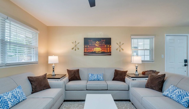 FSU Seminole SpearIt House, Pet Friendly, Tallahassee, FL