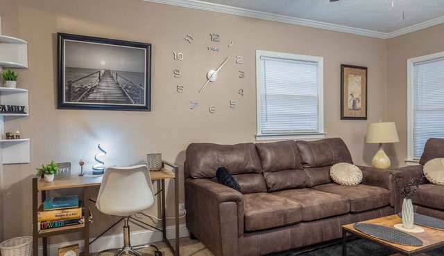 FT Moore Beautiful Cozy Oasis