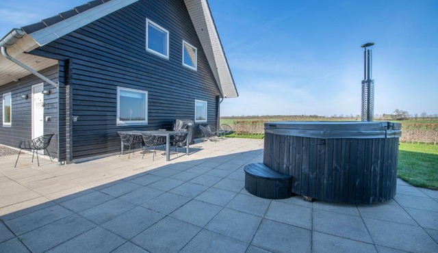 Fuglhus - hyggelig ferie på landet