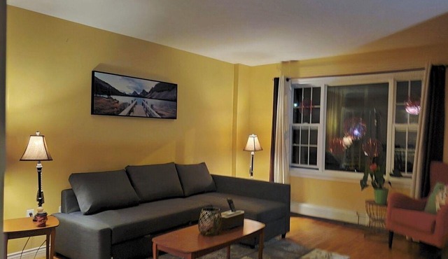 Full 4 bedrooms single house at Halifax Peninsula