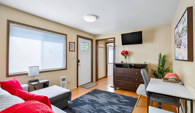 Full Apt with large kitchen across the street from the beach.