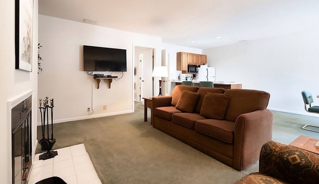 Full Comfort in French Lick | 3 Villas w/Kitchen & Indoor Pool