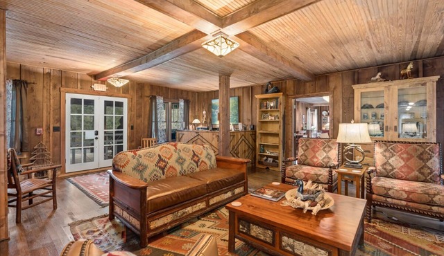 Full Glen Choga Lodge Rental (Sleeps 12 +)