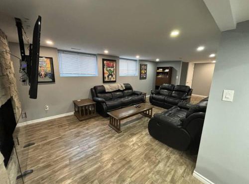 Full House - 5 Bed, 2 Bath - East