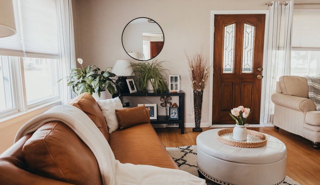 Full house nestled between Buffalo & Rochester