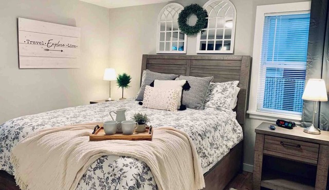 Full House with Yard in West Seattle!