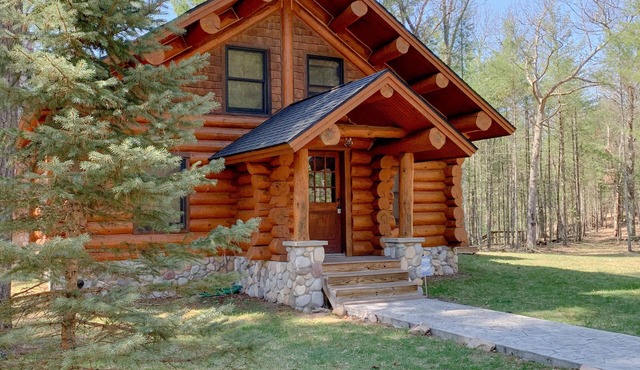 Full Scribed Log Cabin Nestled in along the banks of the Pere Marquette