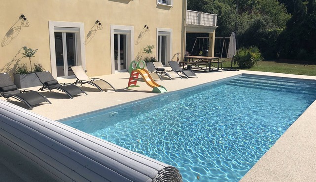 Full service villa in the countryside