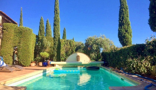 Full South, Magnificent View, Family House With Swimming Pool (8 pers)