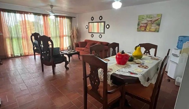 Full, Spacious Duplex Apartment Walking Distance to the Beach!