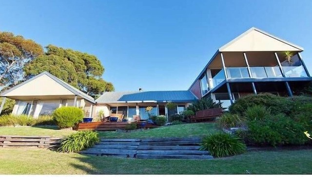 Full view beach house