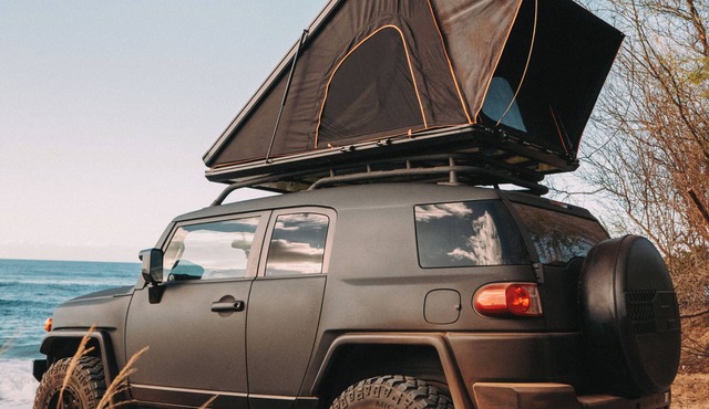 Fully Decked Lifted 4WD Black FJ Cruiser!