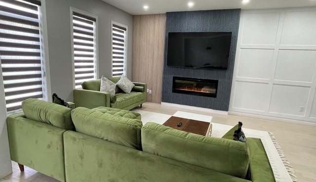 Fully Detached 4 Bedroom House in Kitchener