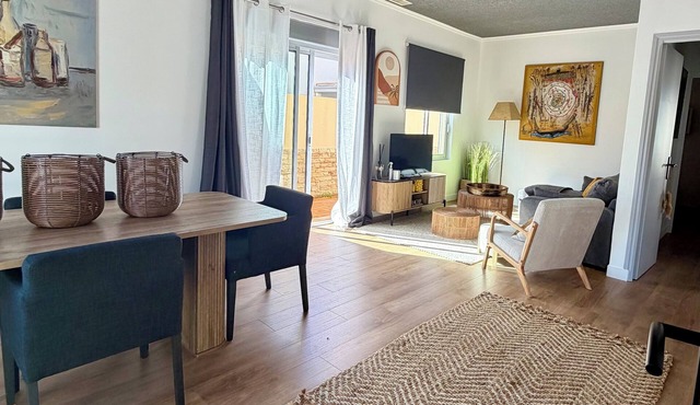 Fully equipped pool house Canet plage perfect for a nice vacation