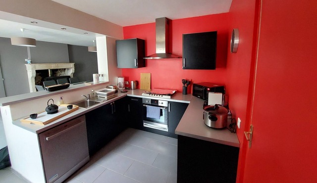 Fully equipped 3-bedroom house in old Sancerre