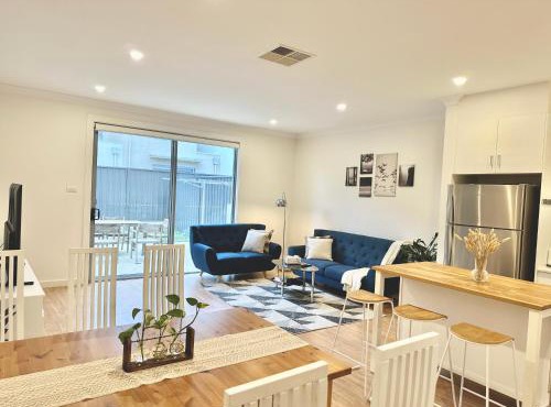 Fully Equipped 3BR-Townhouse