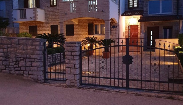 Fully equipped apartment for seven people