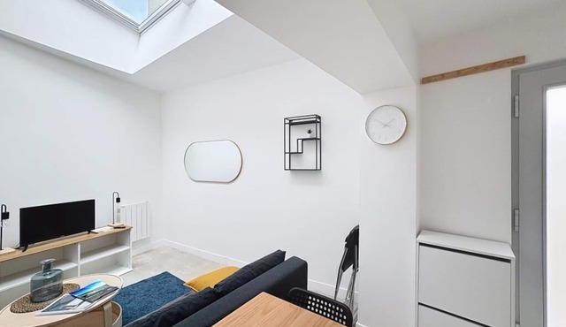 Fully-equipped 4-person station apartment N2